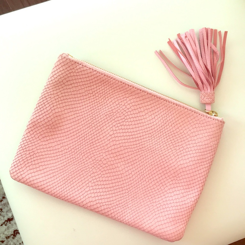 Sure glam clutch/make up bag/travel accessory!